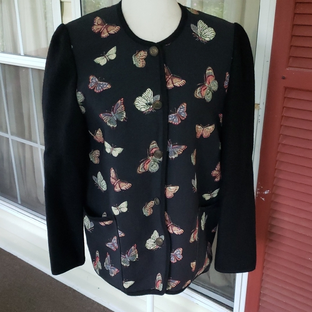 THE UNBRANDED NAME Butterfly Print Women's S Jacket